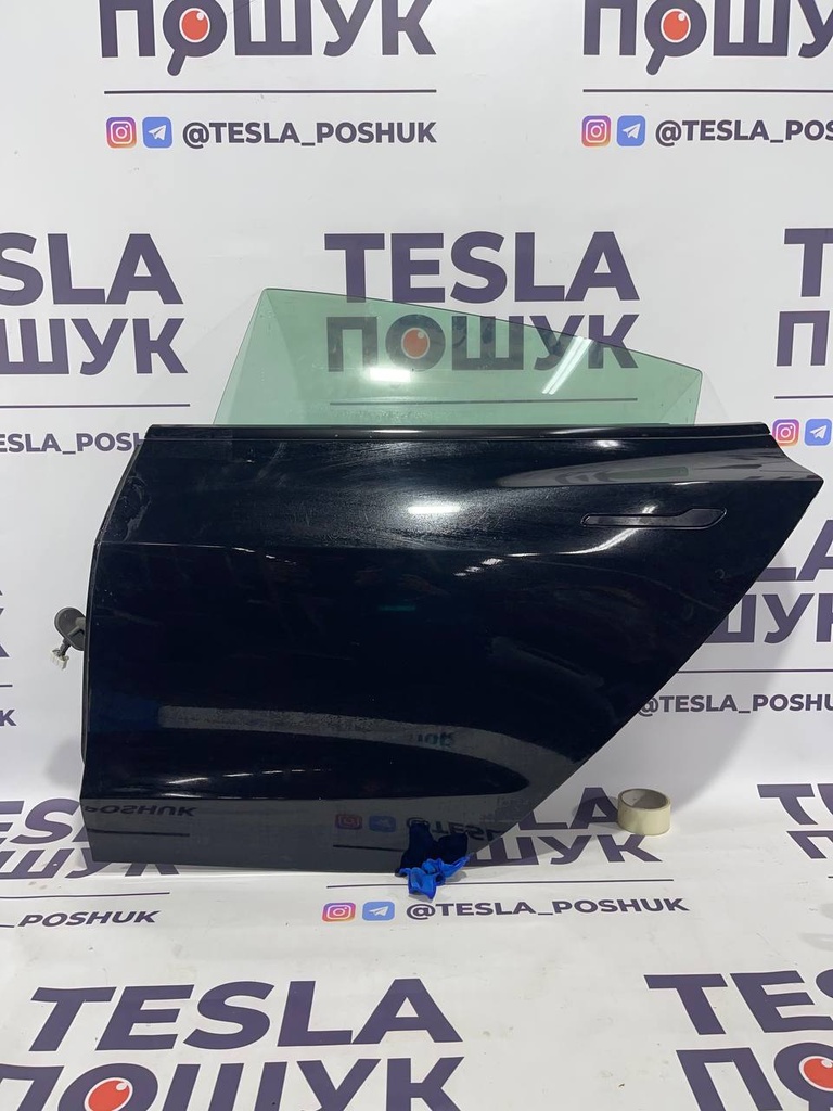 Двері задні ліві black ( комплектні ) Tesla Model 3,  1081441-E0-C