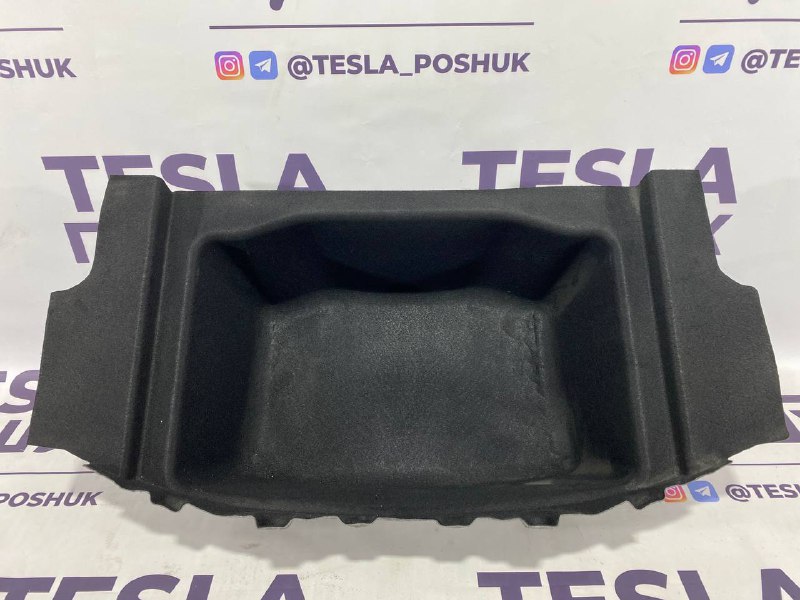 Оббивка підлоги багажника задня Tesla Model 3, 1479703-00-A