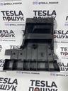Кронштейн кріплення обшивки багажника Tesla Model 3,  1470967-00-B