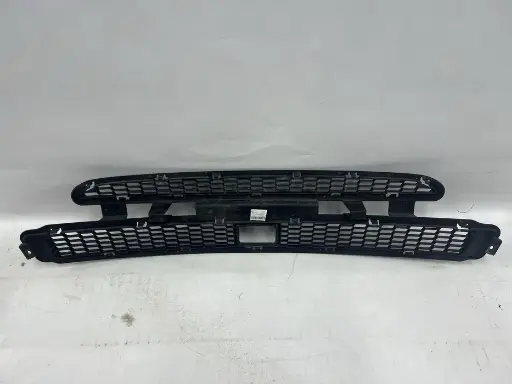 [1038211-00-A] Решітка бампера переднього Tesla Model S, 1038211-00-A