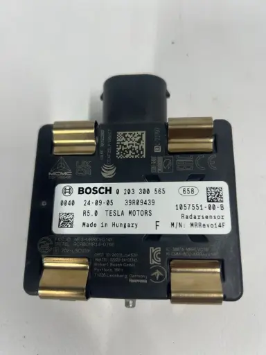 [1057551-00-B] Радар автопілота АП 2.0 Tesla Model S, 1057551-00-B
