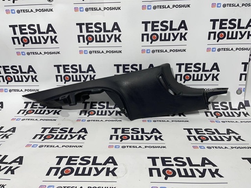 [1086285-88-l] Накладка задньої стійки нижня права Tesla Model 3, 1086285-88-l